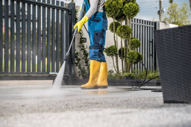 Best Machinery and Equipment Cleaning  in Iola, WI