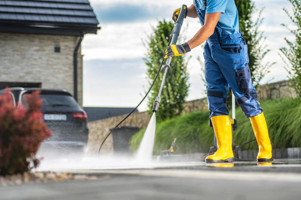 Reliable Iola, WI Pressure Washing Solutions